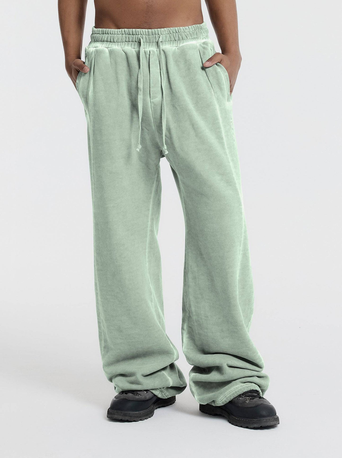 WASHED LINE - SWEATPANTS - MUTE GREEN - Moonlight Mansion