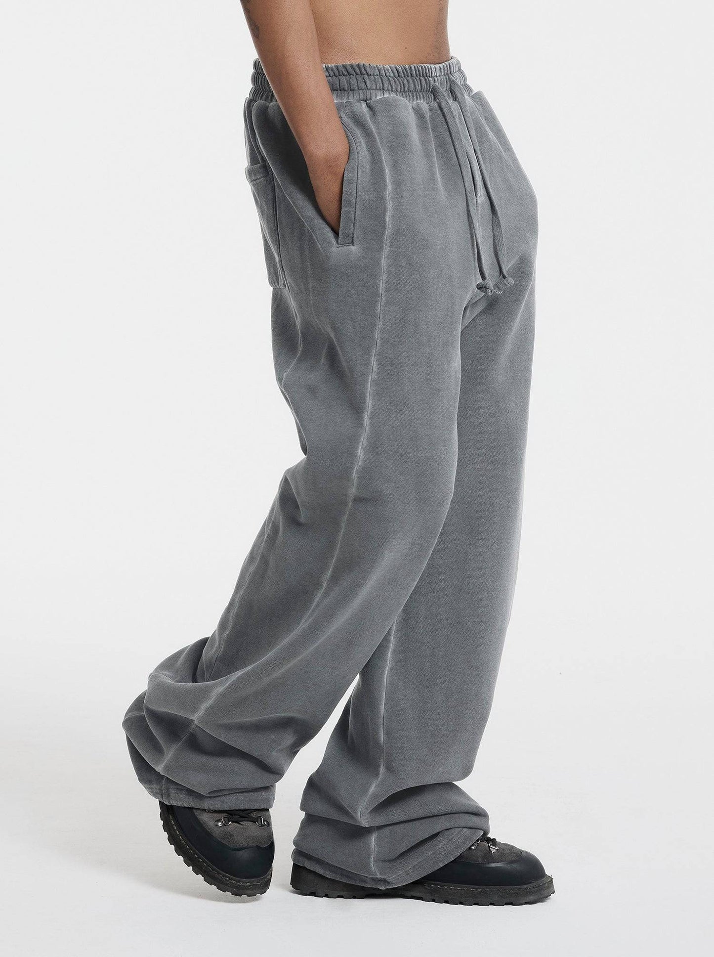 WASHED LINE - SWEATPANTS - MOON GRAY - Moonlight Mansion