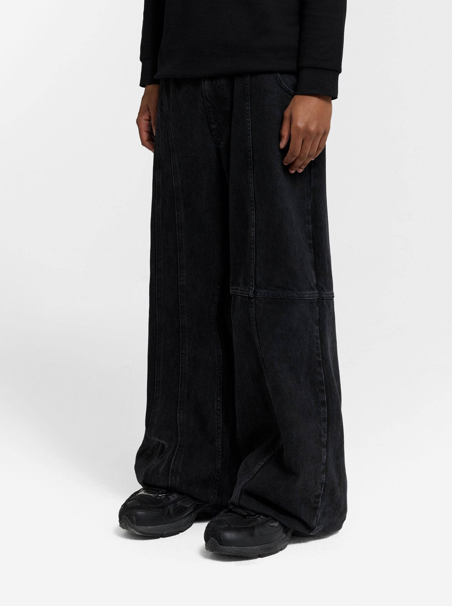 CONSTRUCTION DENIM BLACK - Moonlight Mansion