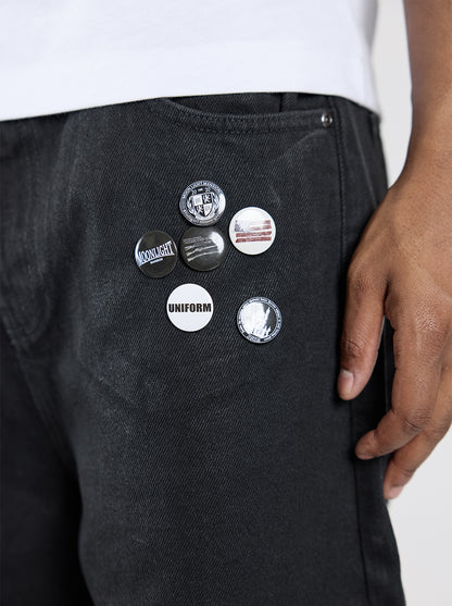 GRAPHIC BUTTON PINS