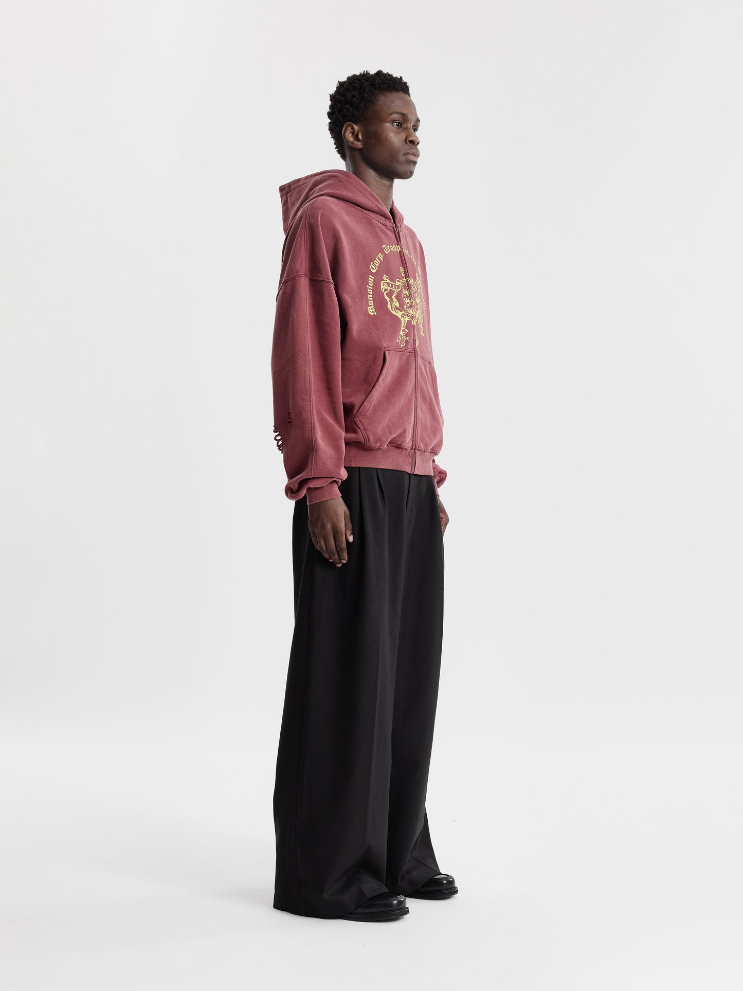 COAT OF ARMS ZIP-UP - RED - Moonlight Mansion