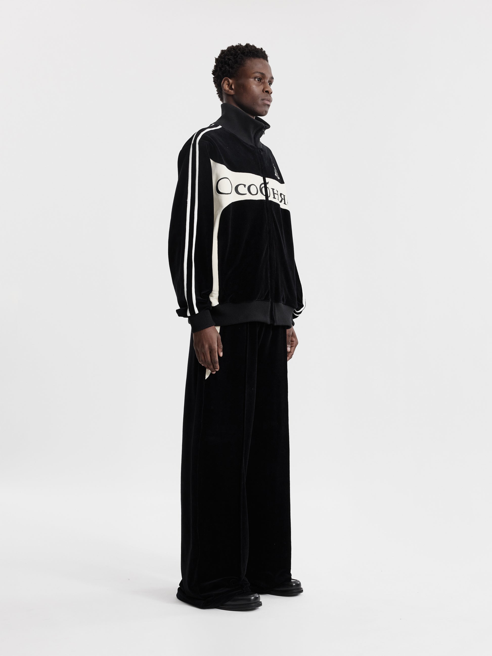 OCOBHRK VELVET JACKET - BLACK