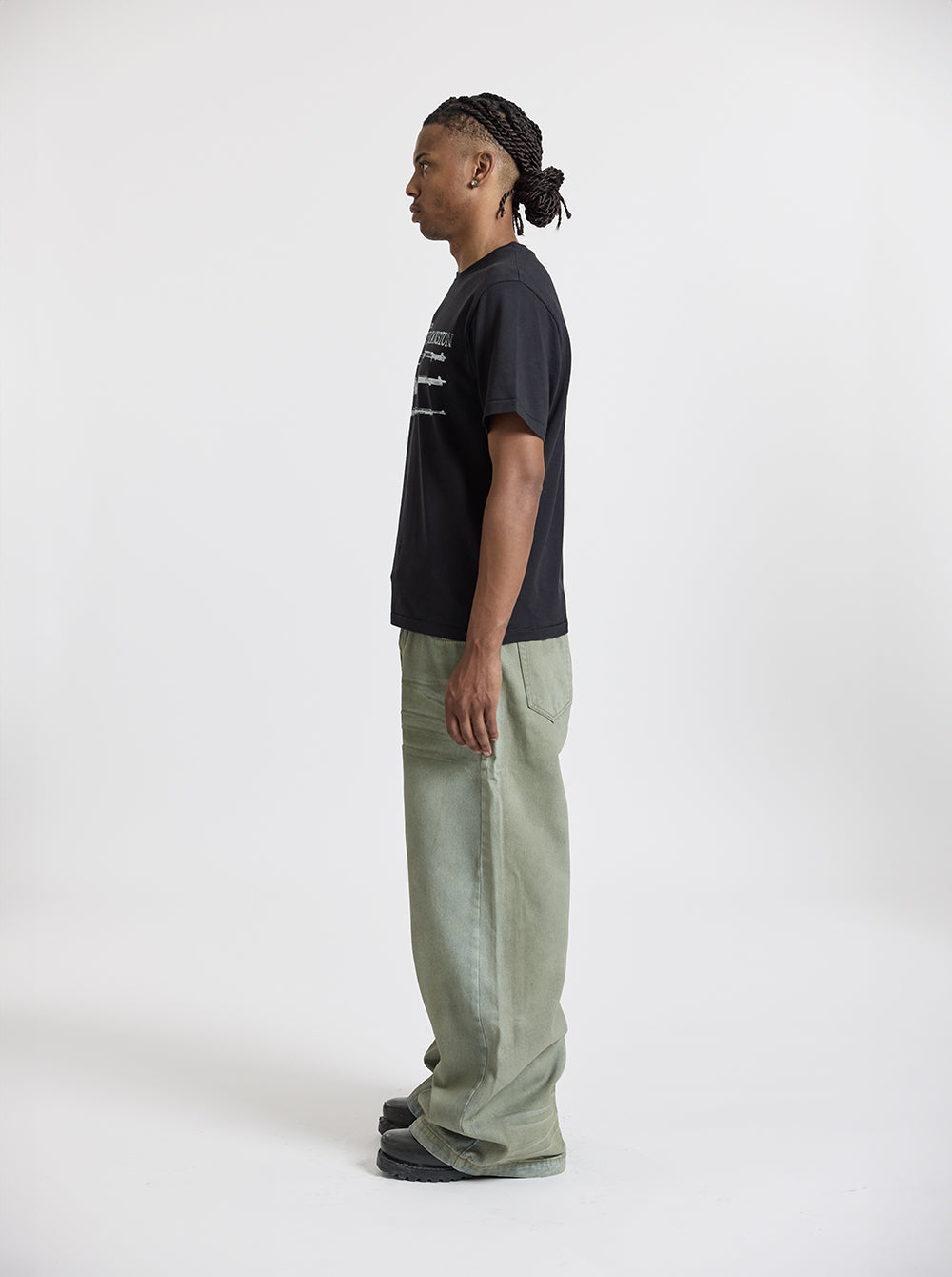 RIFLE T-SHIRT - BLACK