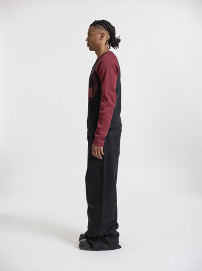 CASTLE LONGSLEEVE - BLACK / RED