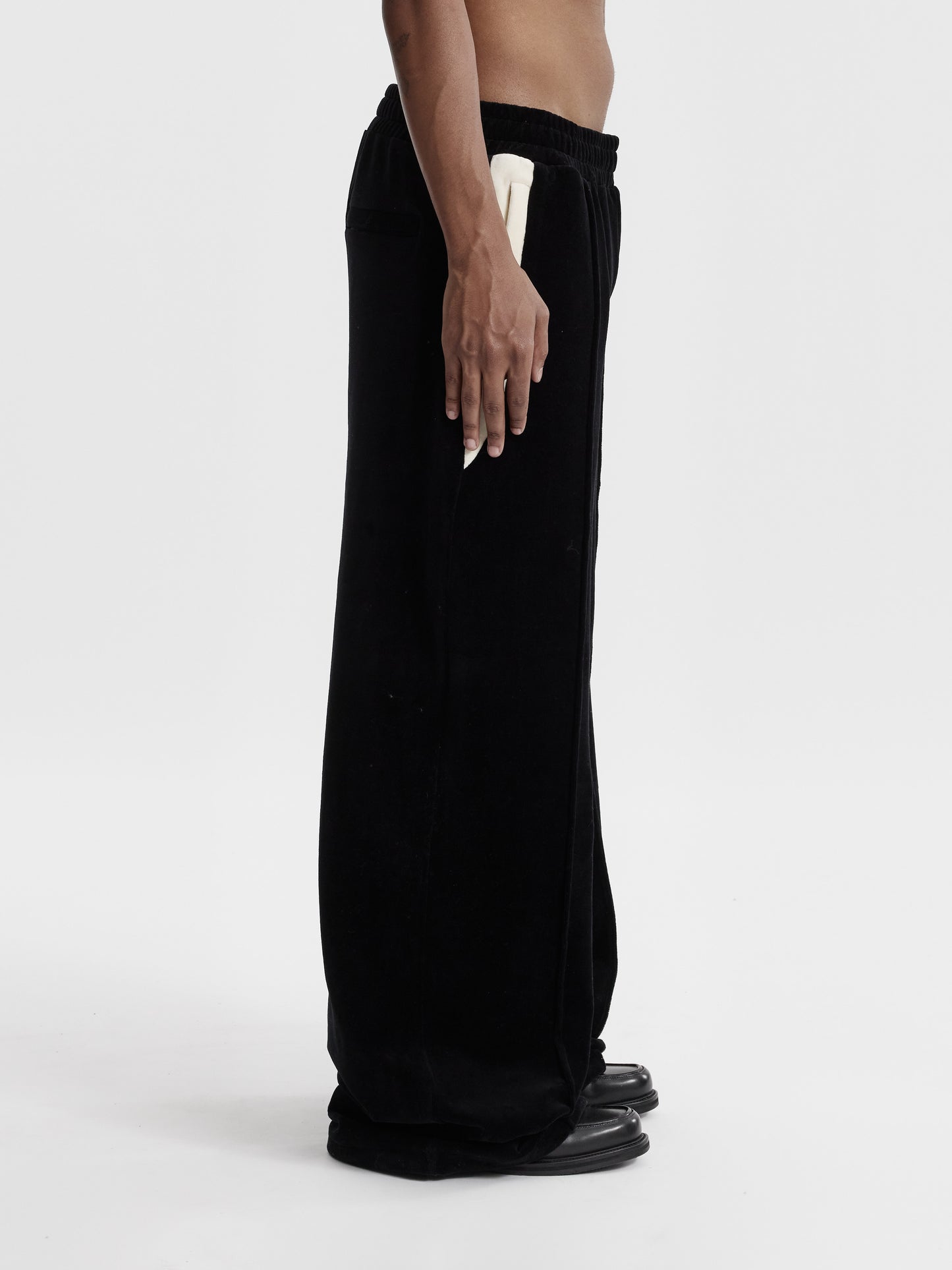 OCOBHRK VELVET PANTS - BLACK - Moonlight Mansion
