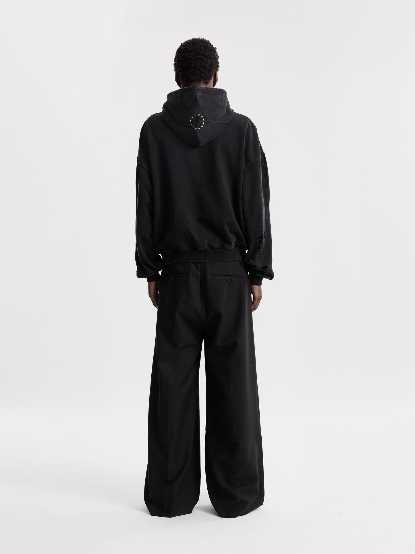 COAT OF ARMS ZIP-UP - BLACK - Moonlight Mansion