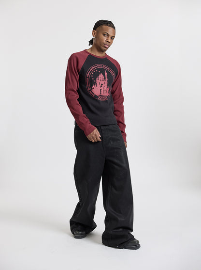 CASTLE LONGSLEEVE - BLACK / RED