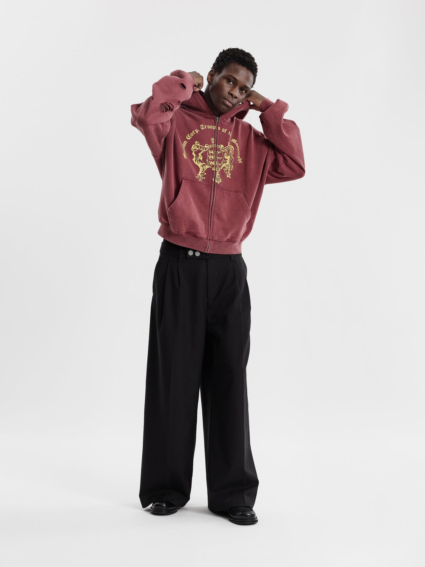 COAT OF ARMS ZIP-UP - RED - Moonlight Mansion