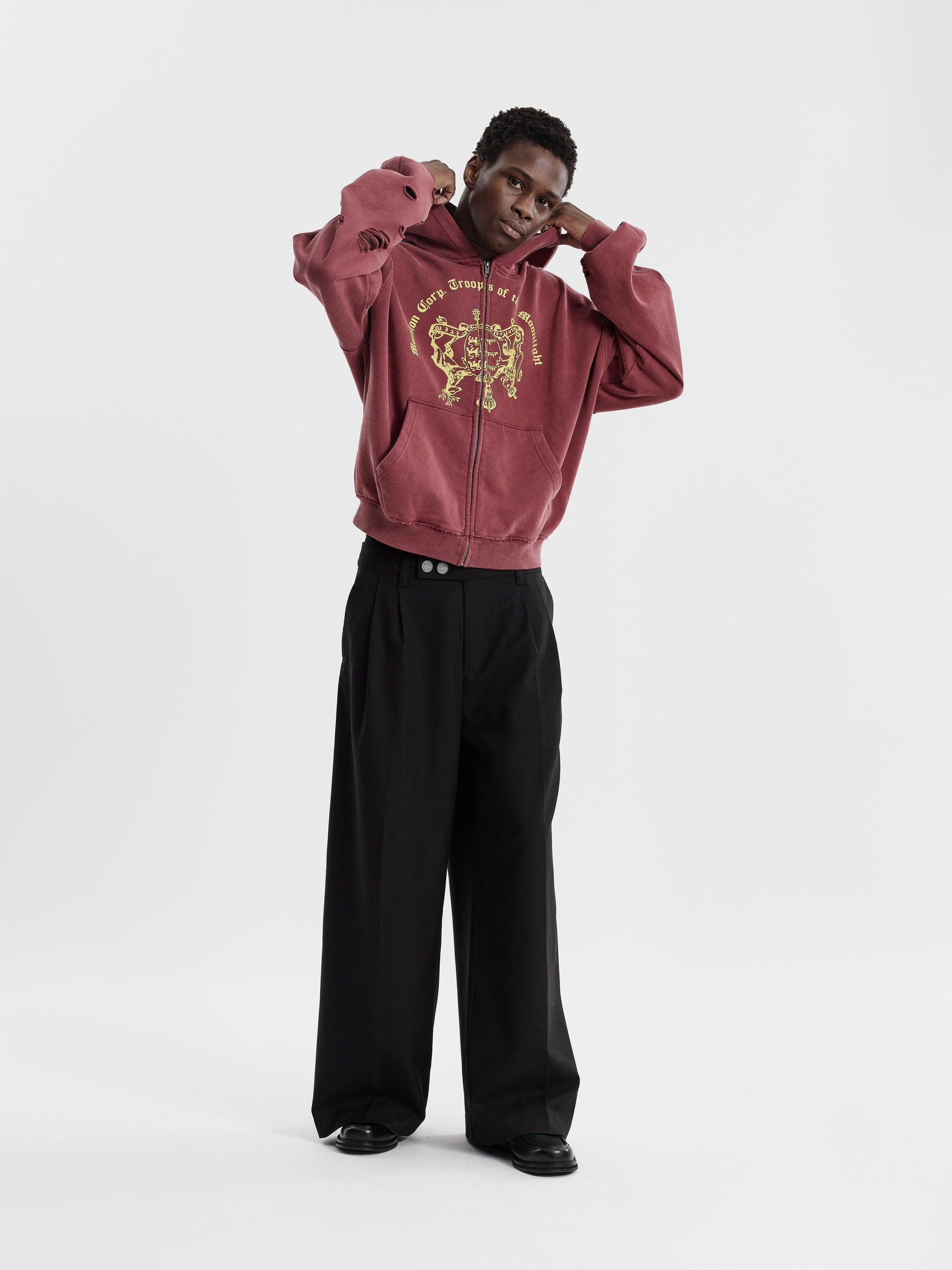 COAT OF ARMS ZIP-UP - RED - Moonlight Mansion