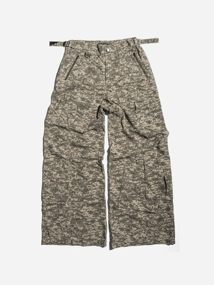 MILITARY CARGOPANTS - PIXEL CAMO