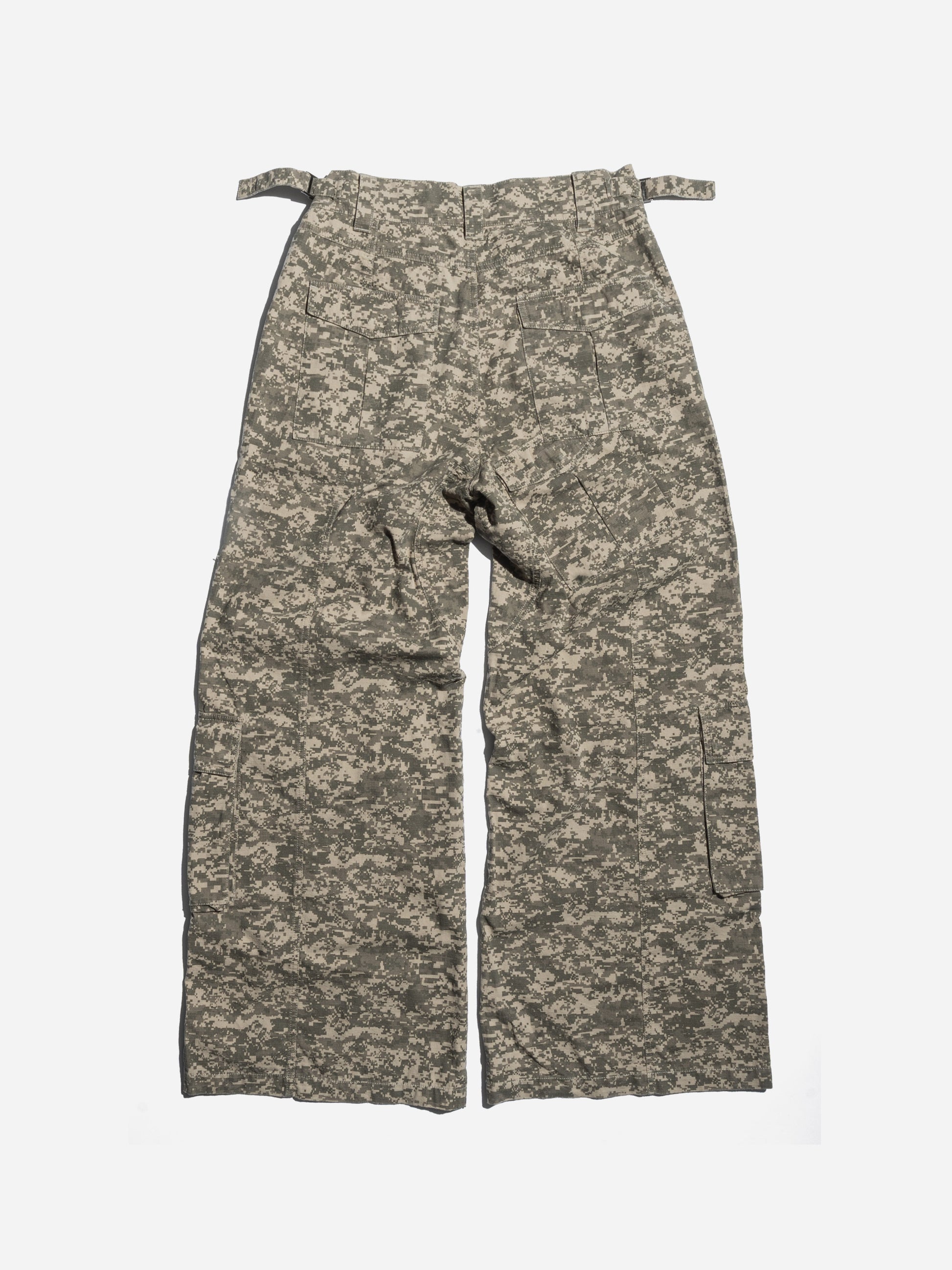 MILITARY CARGOPANTS - PIXEL CAMO