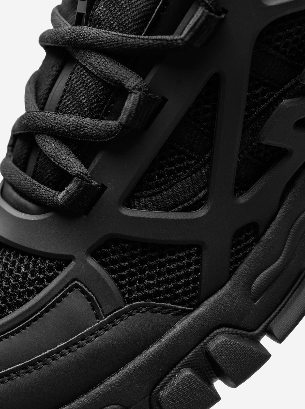 Range Runner RANGE RUNNER - TRIPLE BLACK – Moonlight Mansion