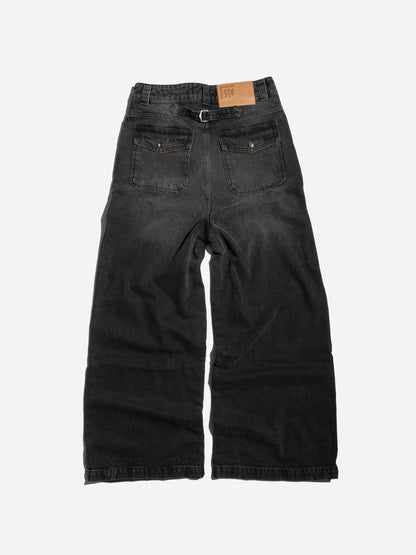 PATCHED KNEE DENIM - BLACK