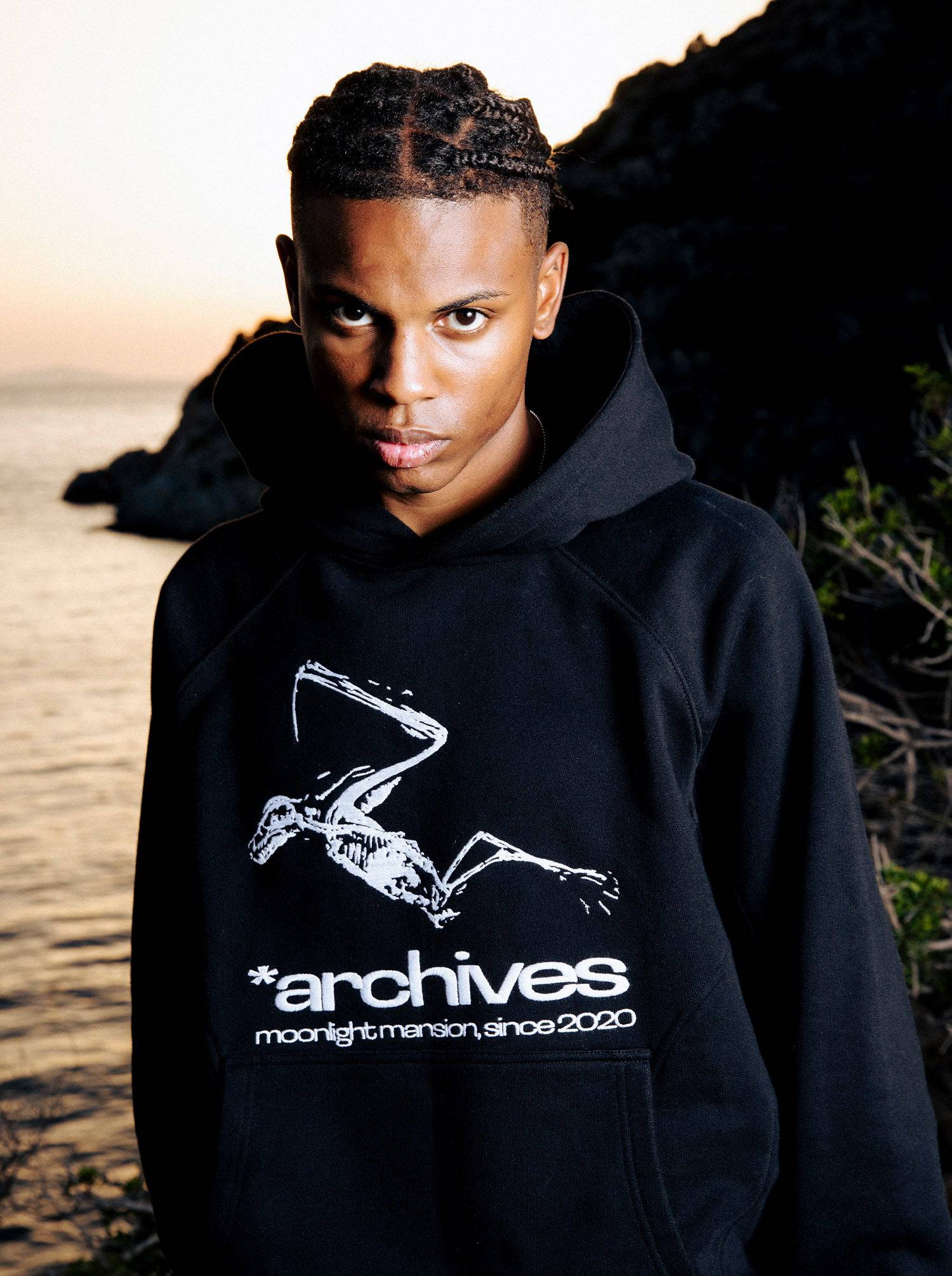 *ARCHIVES HOODIE - Black - Moonlight Mansion