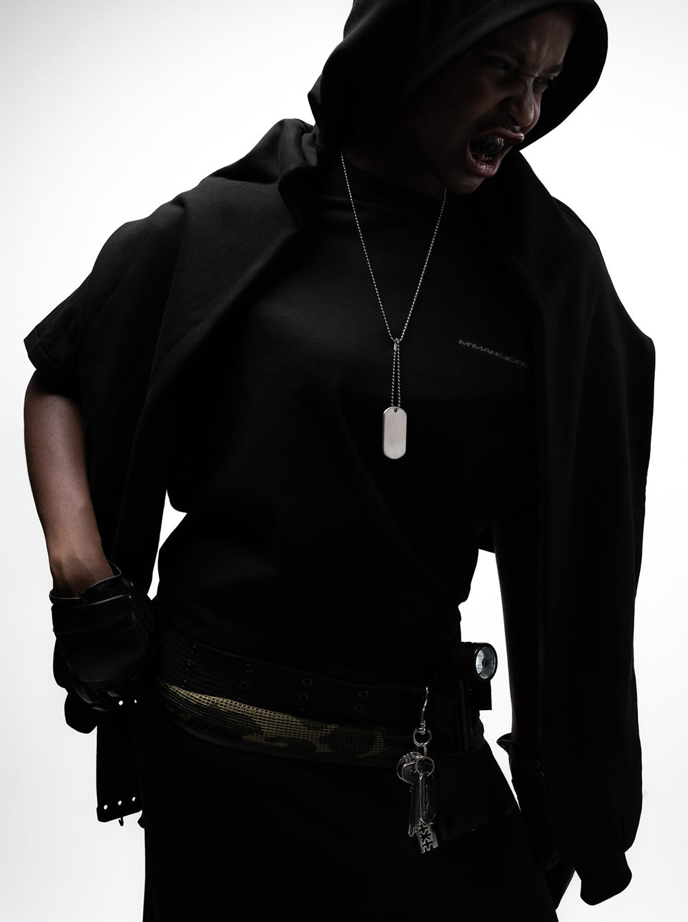 ESSENTIALS T-SHIRT - BLACK