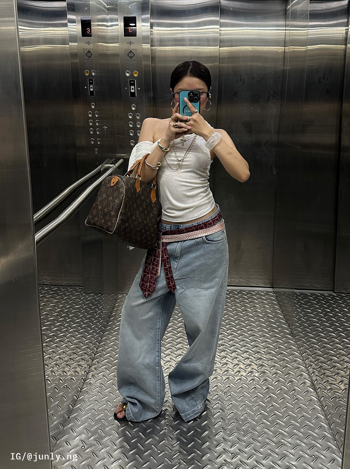 SILHOUETTE DENIM - FADED BLUE