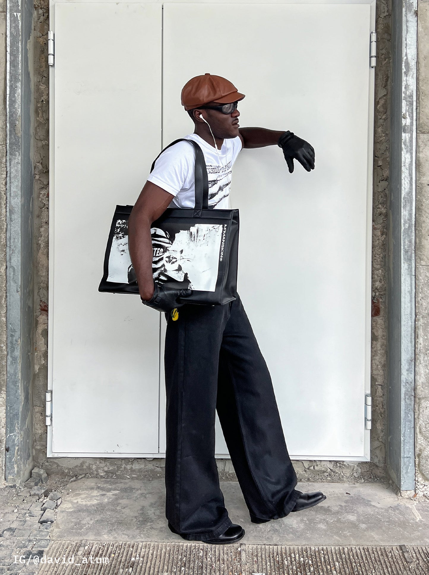 LEATHER SHOPPER BAG - Moonlight Mansion